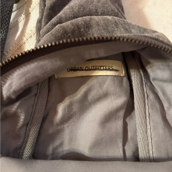 Urban Outfitters Gray Canvas Crossbody Bag - Picture 4 of 4